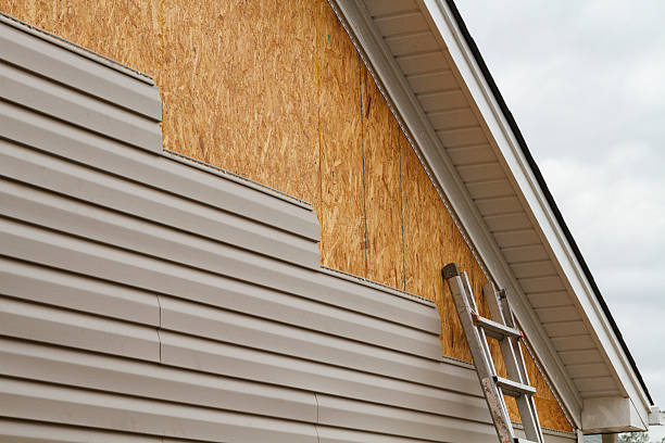 Professional Wood Siding technician working in Weaverville, NC